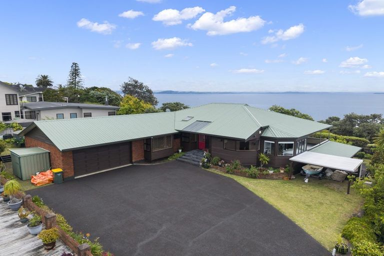 Photo of property in 146 Pacific Parade, Army Bay, Whangaparaoa, 0930