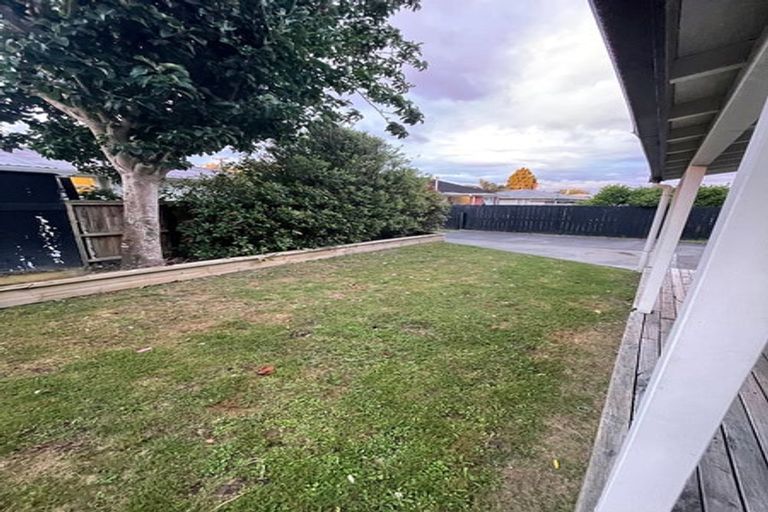 Photo of property in 1/127 Clevedon Road, Papakura, 2110