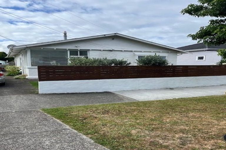 Photo of property in 13 Kiwi Street, Alicetown, Lower Hutt, 5010