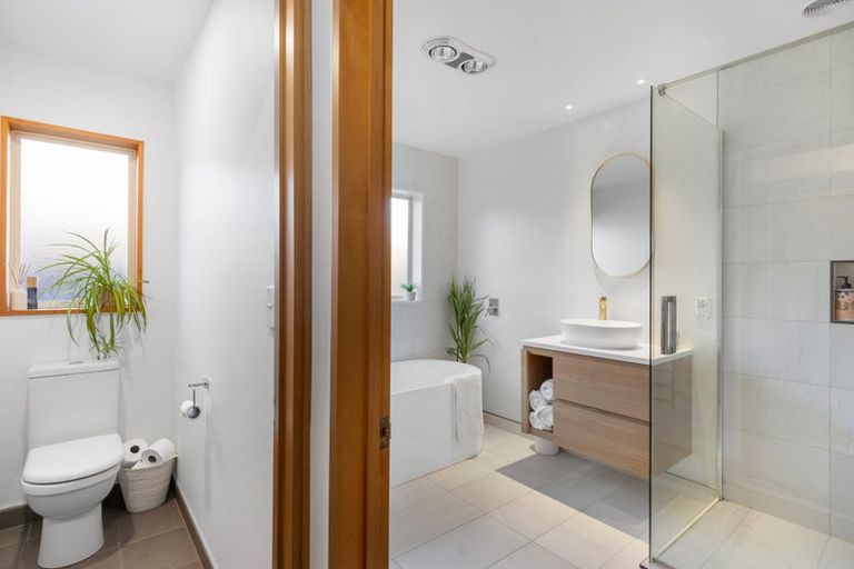 Photo of property in 48 Broadhaven Avenue, Parklands, Christchurch, 8083