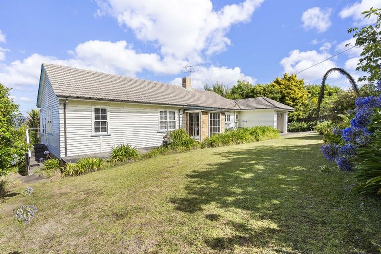 Photo of property in 57 Parkhill Road, Mellons Bay, Auckland, 2014