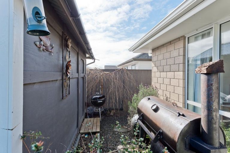 Photo of property in 13 Papa Orchard Drive, Kumeu, 0810