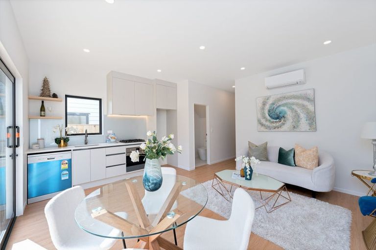 Photo of property in 2/30a Tirimoana Road, Te Atatu South, Auckland, 0602