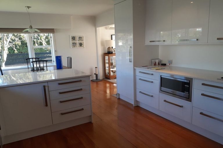 Photo of property in 10 Matuku Street, Heretaunga, Upper Hutt, 5018