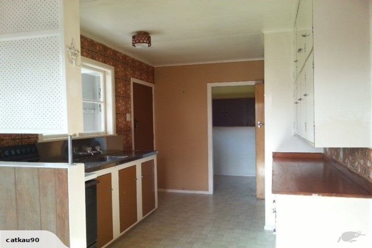 Photo of property in 112 Karaka Street, Castlecliff, Whanganui, 4501