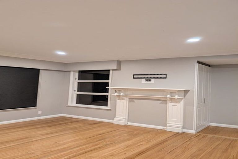 Photo of property in 53 Clawton Street, Westown, New Plymouth, 4310