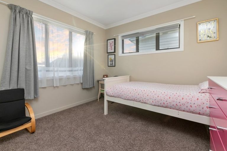 Photo of property in 9 Rochfort Crescent, Pyes Pa, Tauranga, 3112