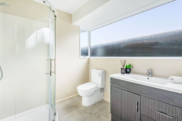 Photo of property in 2/57 Cutts Road, Russley, Christchurch, 8042