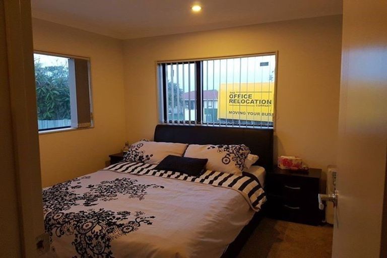 Photo of property in 16 Ellen Street, Manurewa East, Auckland, 2102