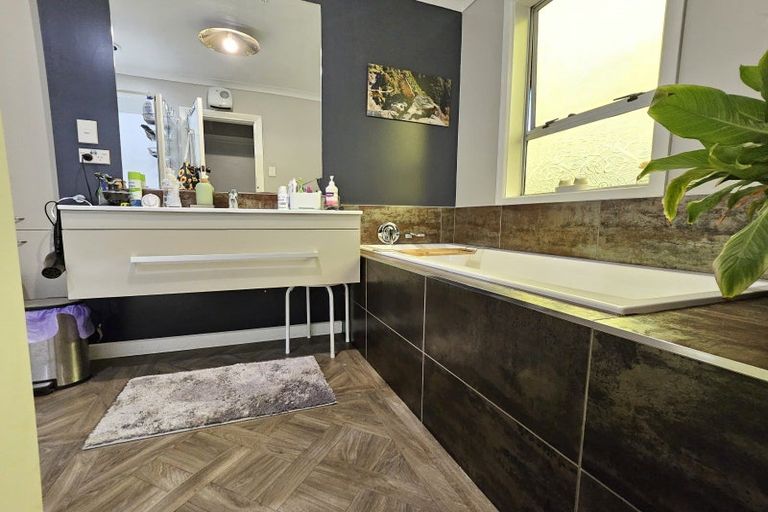 Photo of property in 52 Reid Street, Blaketown, Greymouth, 7805