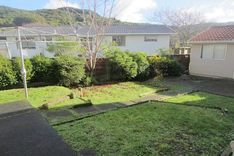 Photo of property in 79 Oriel Avenue, Tawa, Wellington, 5028