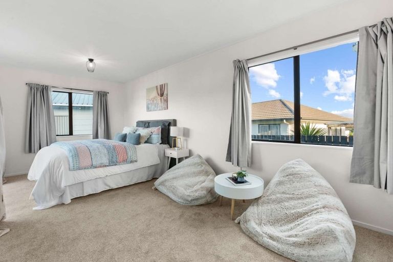 Photo of property in 91 Templeton Place, Clendon Park, Auckland, 2103