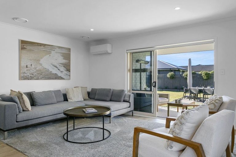 Photo of property in 14 Ernest Kemp Rise, Wharewaka, Taupo, 3330