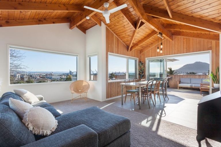 Photo of property in 30 Terrace Avenue, Mount Maunganui, 3116