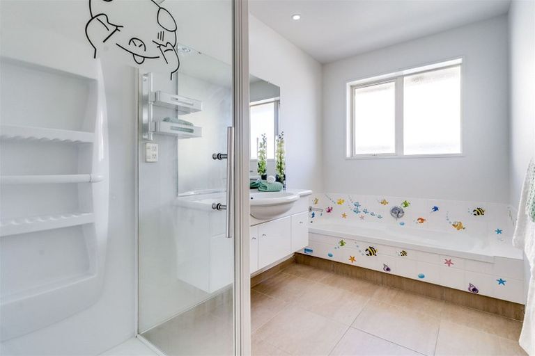 Photo of property in 9 Eliza Place, Aidanfield, Christchurch, 8025