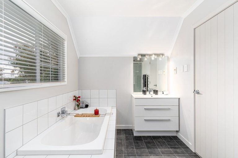 Photo of property in 424 Ruahine Street, Hokowhitu, Palmerston North, 4410