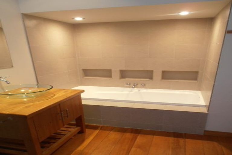 Photo of property in 16 Brook Street, The Brook, Nelson, 7010