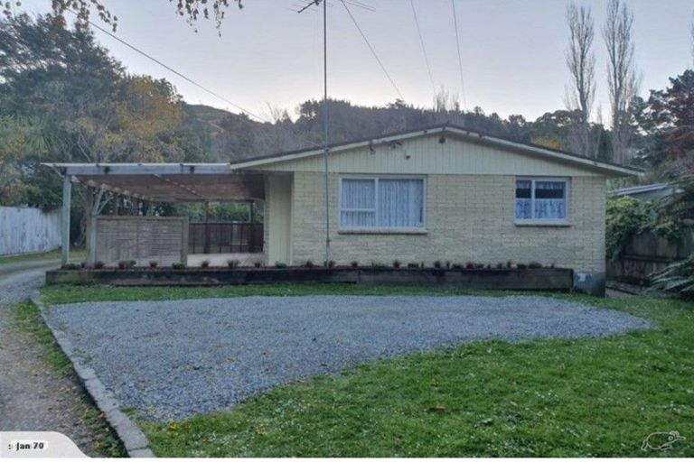 Photo of property in 78a Pinehaven Road, Pinehaven, Upper Hutt, 5019
