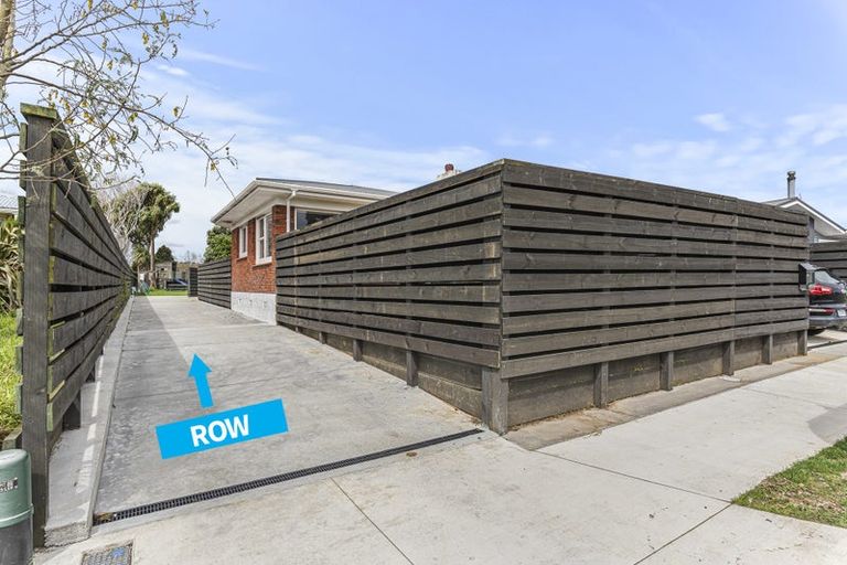 Photo of property in 18a Riversdale Drive, Merrilands, New Plymouth, 4312