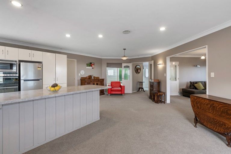 Photo of property in 6 Osprey Drive, Welcome Bay, Tauranga, 3112