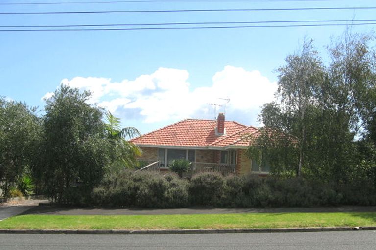 Photo of property in 16 Carnarvon Avenue, Glendowie, Auckland, 1071