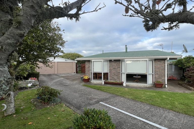 Photo of property in 38 Clifton Drive, Waitara, 4320