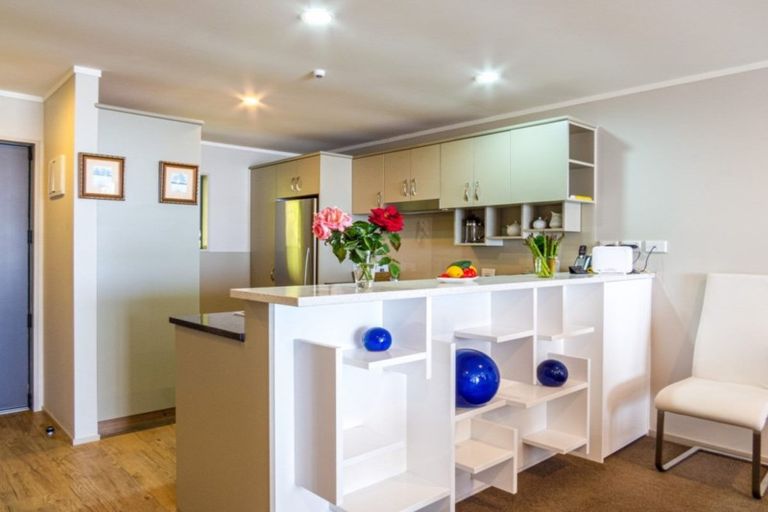 Photo of property in Beachpoint Apartments, 2/5 West End Road, Ohope, 3121