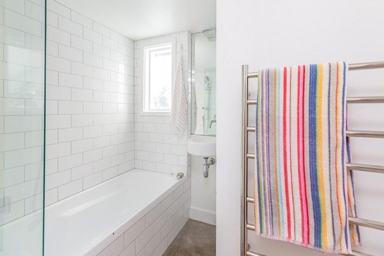 Photo of property in 32 Aro Street, Aro Valley, Wellington, 6021