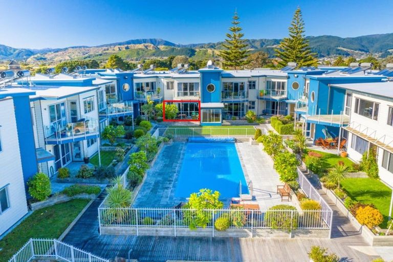 Photo of property in 7/4u Seaview Road, Paraparaumu Beach, Paraparaumu, 5032