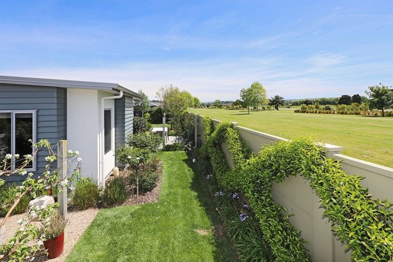 Photo of property in 16 Wanaka Place, Poraiti, Napier, 4112