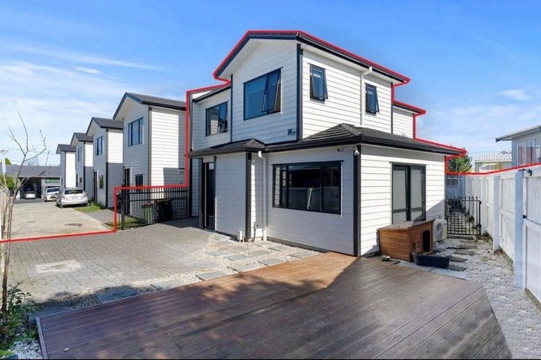 Photo of property in 4e Old Wairoa Road, Papakura, 2110