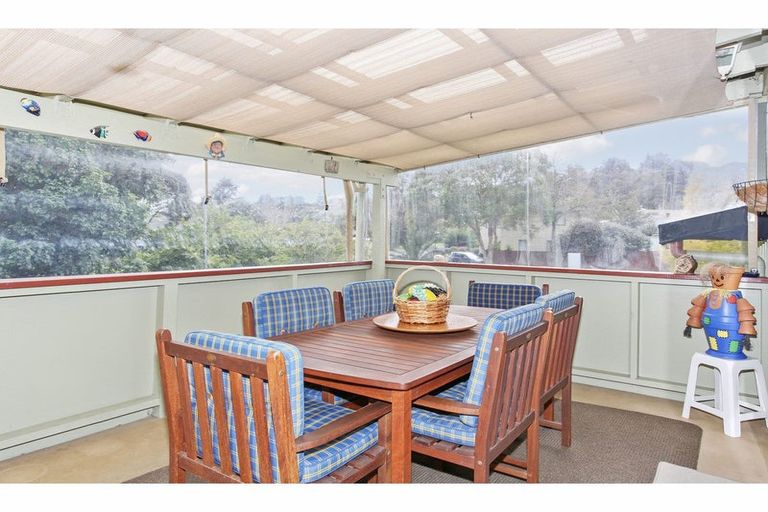 Photo of property in 9 Balmerino Avenue, Red Hill, Papakura, 2110