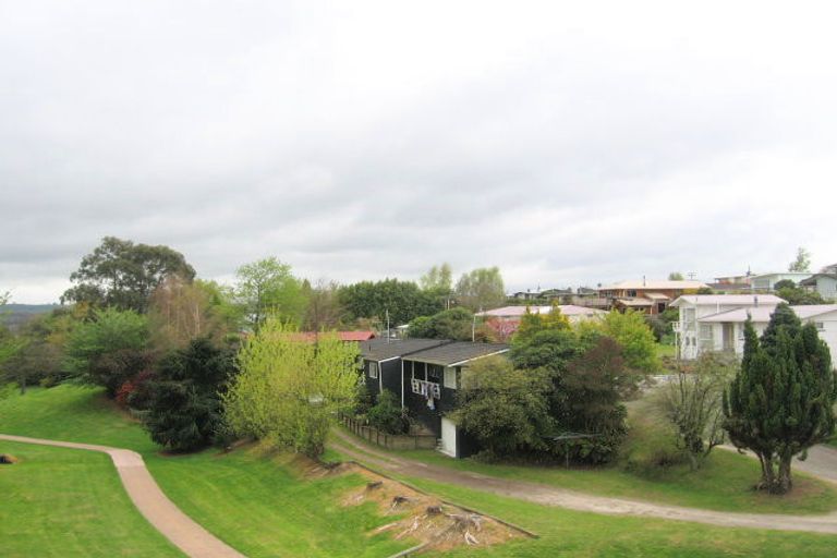 Photo of property in 78 Taharepa Road, Hilltop, Taupo, 3330