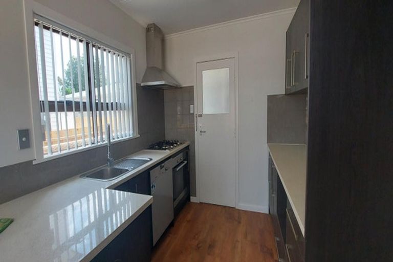 Photo of property in 708 Te Atatu Road, Te Atatu Peninsula, Auckland, 0610