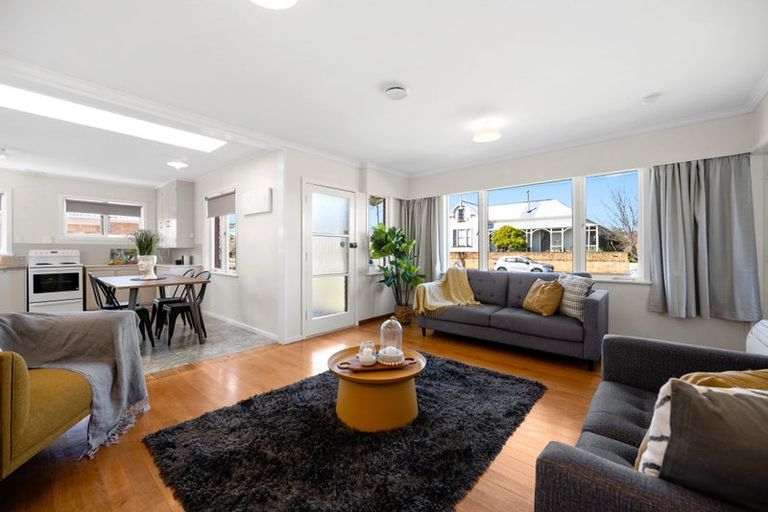 Photo of property in 15 Sheridan Street, Silverdale, Hamilton, 3216