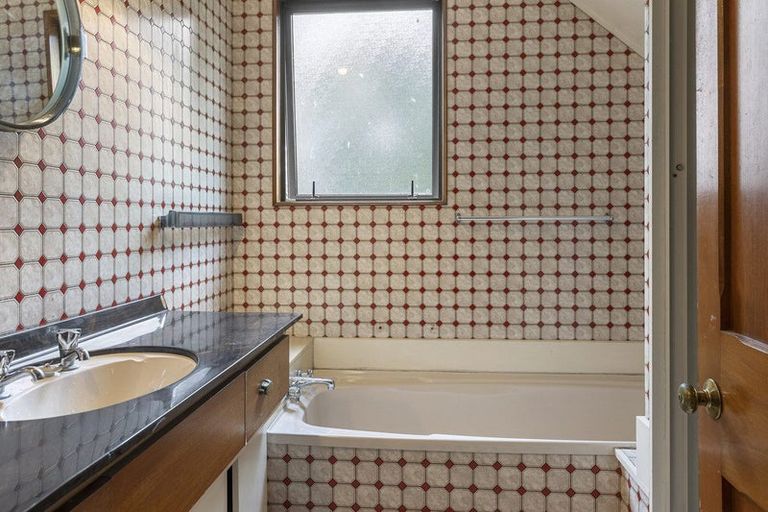 Photo of property in 5 Siska Place, Upper Riccarton, Christchurch, 8041