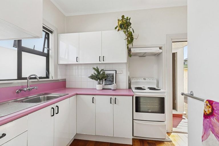 Photo of property in 59 Rotherham Terrace, Miramar, Wellington, 6022