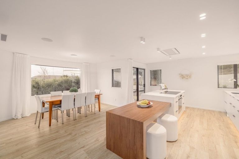 Photo of property in 266 Major Hornbrook Road, Mount Pleasant, Christchurch, 8081