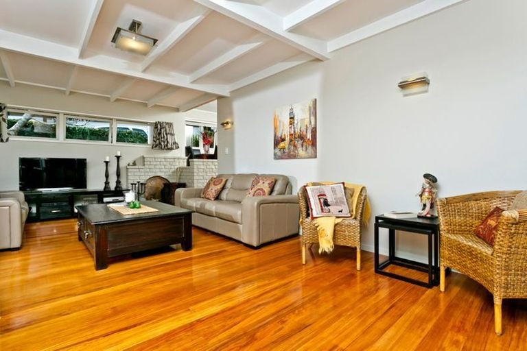 Photo of property in 61 Archers Road, Hillcrest, Auckland, 0629