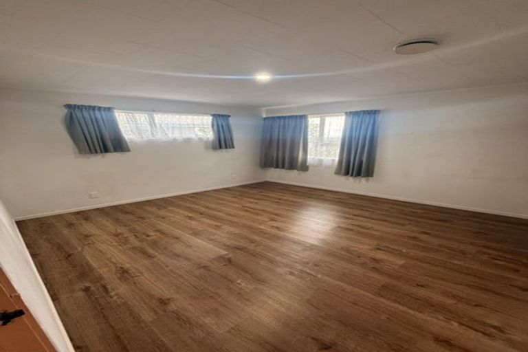 Photo of property in 58 Everglade Drive, Goodwood Heights, Auckland, 2105