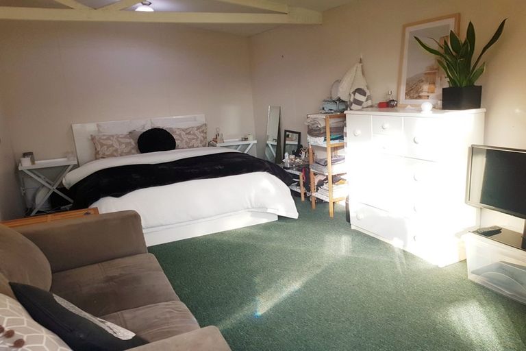 Photo of property in 13 Broadbent Street, Riccarton, Christchurch, 8041