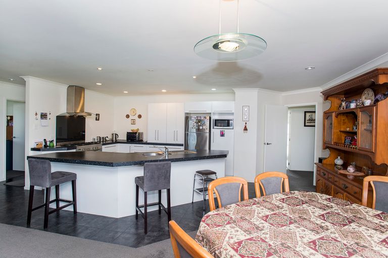 Photo of property in 10 Pohutukawa Grove, Lytton West, Gisborne, 4010