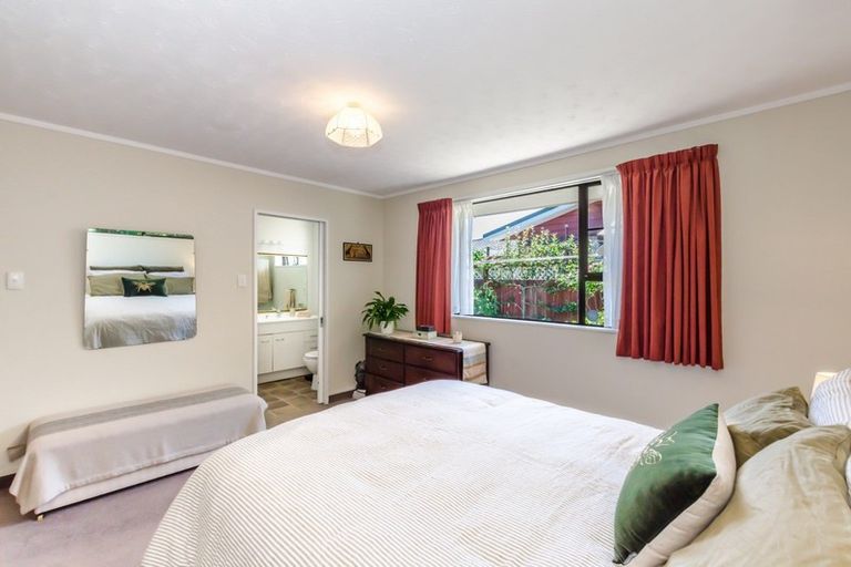 Photo of property in 45 Belvedere Avenue, Waikanae, 5036