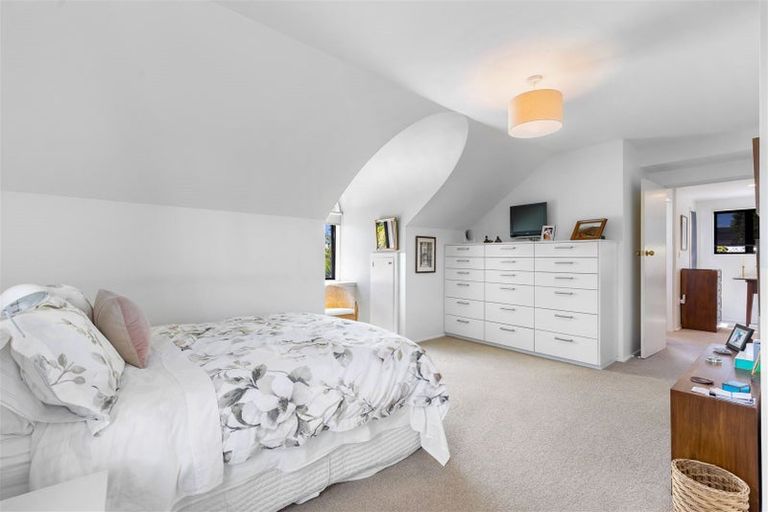 Photo of property in 69 Glandovey Road, Fendalton, Christchurch, 8052