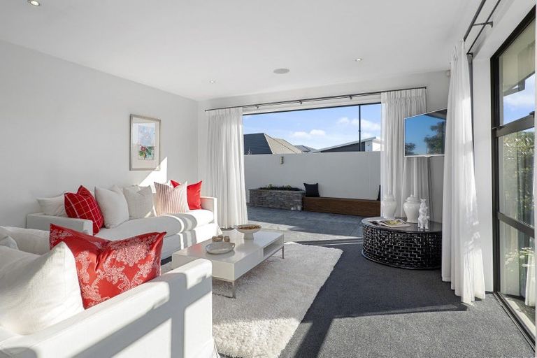 Photo of property in 4 O'dea Place, Burnside, Christchurch, 8053