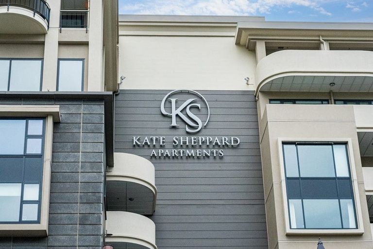 Photo of property in Kate Sheppard Apartments, 5j/42 Molesworth Street, Thorndon, Wellington, 6011