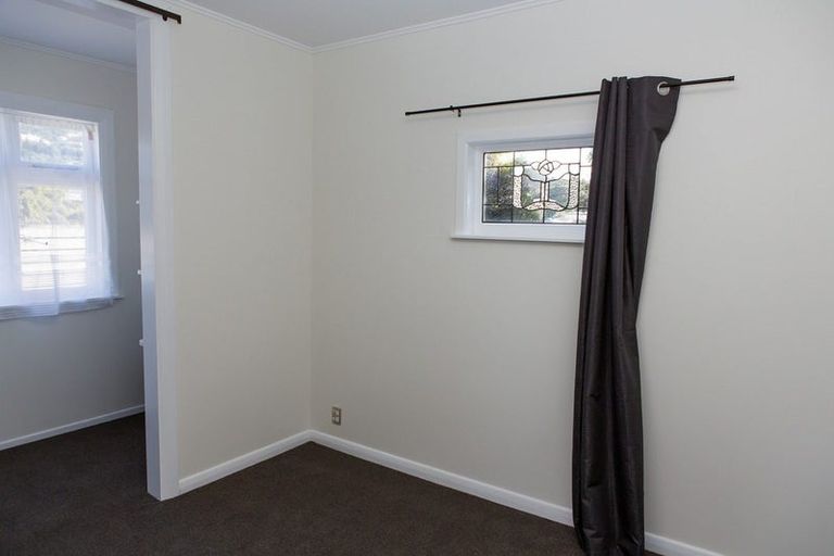 Photo of property in 69 Lavaud Street, Berhampore, Wellington, 6023