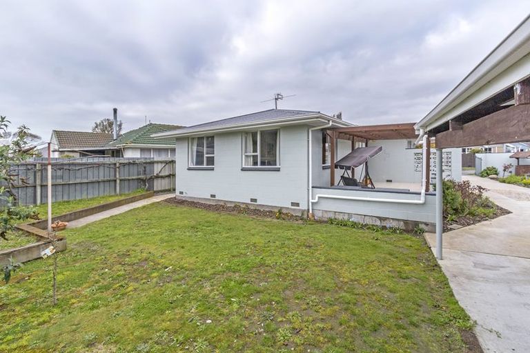 Photo of property in 23 Woodlands Place, Aranui, Christchurch, 8061