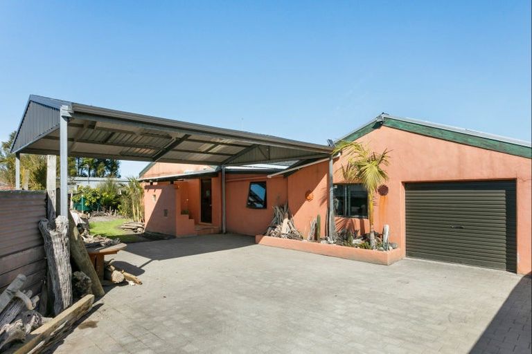 Photo of property in 71 Owen Road, Outer Kaiti, Gisborne, 4010