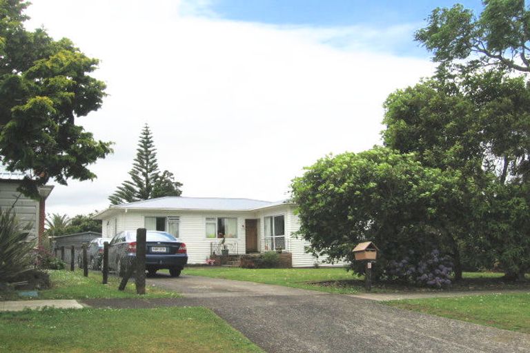 Photo of property in 8 Collie Road, Pukekohe, 2120